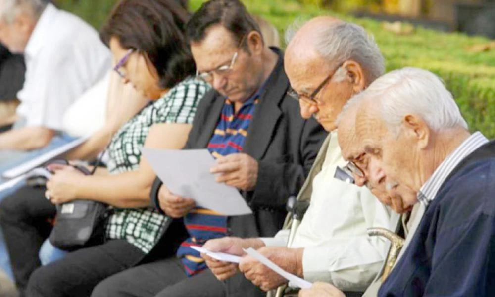 Φόρος 7% για τους συνταξιούχους του εξωτερικού που θα έρθουν στην Ελλάδα